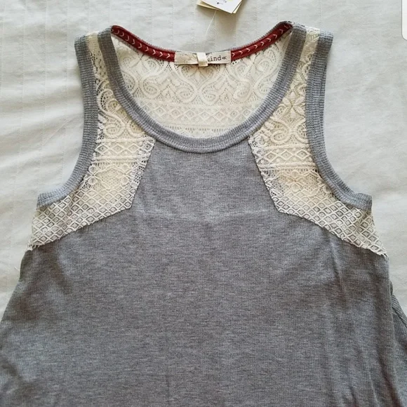 REWIND Grey & Off White Lace Swing Casual Top NWT - Picture 7 of 9